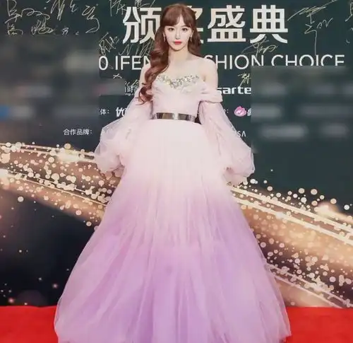 the9盛典生图比美陆柯燃霸气安崎女王,孔雪儿确定不是韩剧女主角