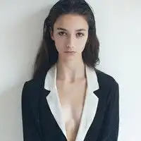 深沉的欧美女头如今我身边想来还剩下自己