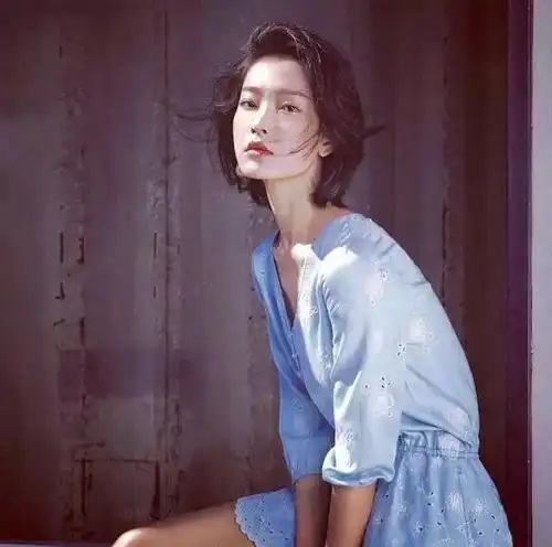 说真的平胸穿衣真高级