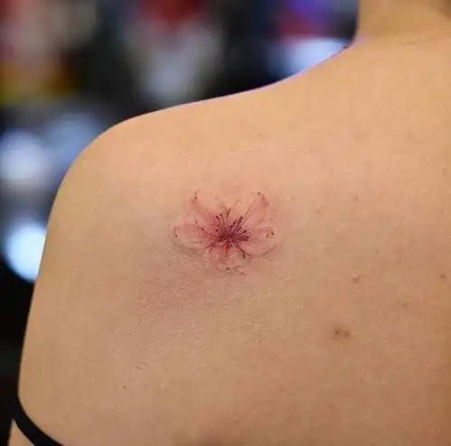 女孩身上有纹身说明了什么说明你有偏见