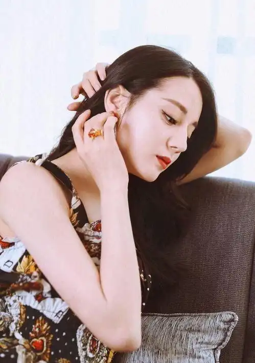 初中女生以为很仙4种行为,老师眼中却很幼稚,网友遭反感