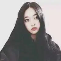 90后清纯美女头像生活照爱情是昂贵的橱窗