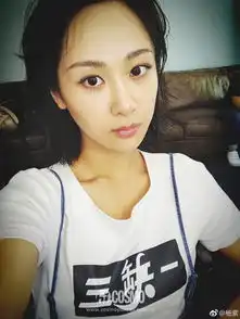 红人馆预警男更新女杨紫,这两个新晋搞笑博主来抢饭碗了