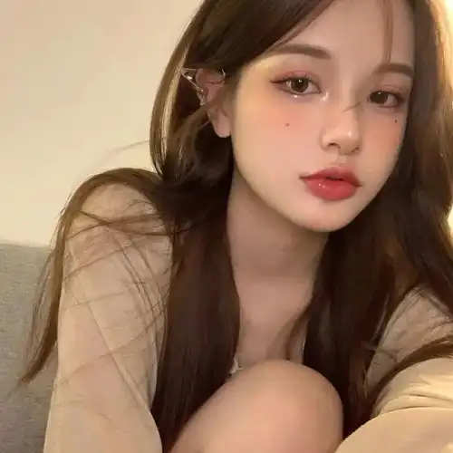 偷偷告诉你钟意超漂亮的女生头像集