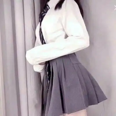 细腿图片只有腿小学生细腿照图片