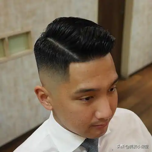 2019年早春,男生就流行这样的发型