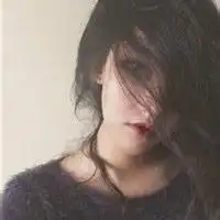 求一些疯狂颓废伤感女生头像,越多越好,像这些