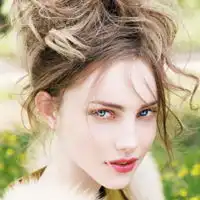 比较有仙气的欧美女生头像只要在这段年华遇见你就足够了女生头