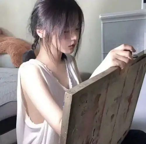 精选优质温柔小众好看的女生头像73