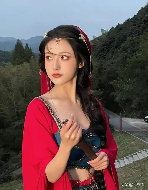 浙江理工大学00后美女小姐姐迷人美照,好可爱