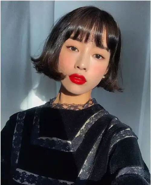 圆脸方脸的女生,发型怎么弄能快速提升气质