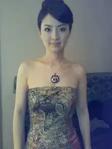 她曾与撒贝宁被称央视金童玉女,也是北大学霸,如今低调赴美深造