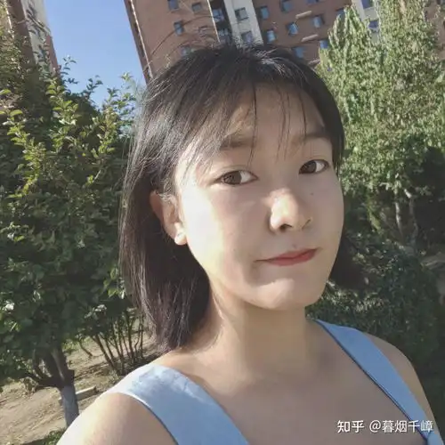 有什么适合高中女学生的短发造型推荐吗