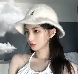 小仙女头像加网易云热评爱从来不是救赎而是一次又一次的灾难