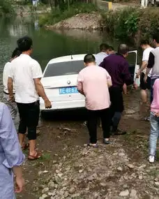 原始点案例女士开车落水急救案例