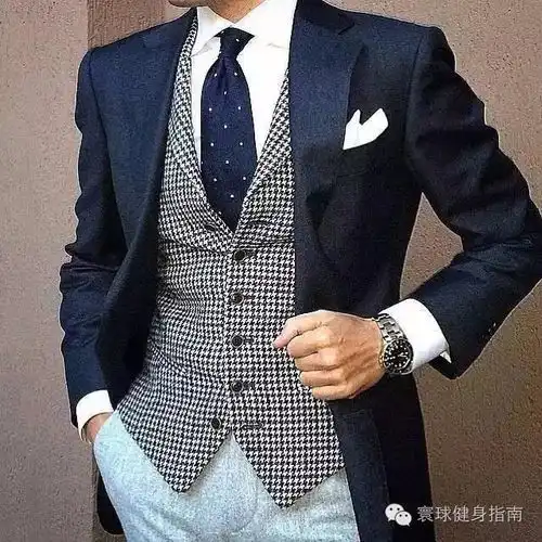 好身材的男人,穿正装才是世界上最毒的药