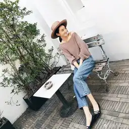 网红张大奕春日靓丽秀美腿素雅纯净