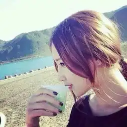要几张女生的qq头像