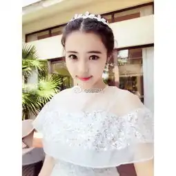 组图长发女神晒出性感写真小秀白嫩长腿