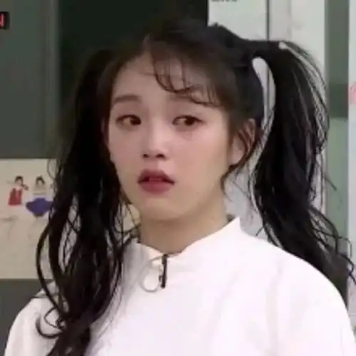 女生头像没有人心疼我