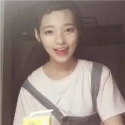 求两张美女闺蜜头像,一人一张的那种