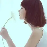 求空间好看女生意境头像