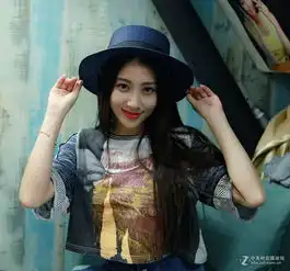 小屋美女