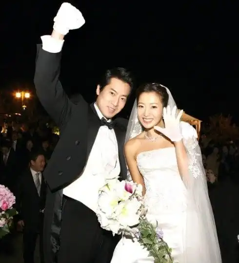 韩国第一美女的女儿完全没继承妈妈美貌,金喜善无奈爸爸基因强