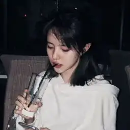 女生头像霸气超拽个性气质高冷披头发女图