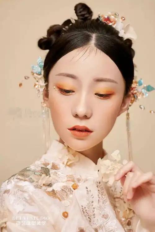 一组枫叶色妆容,暖到你了吗