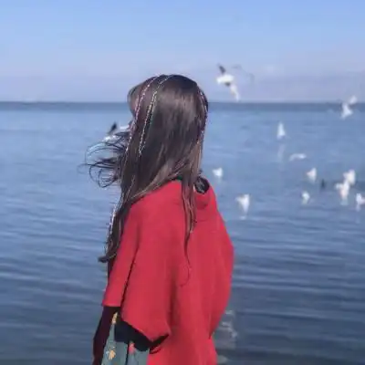 长发唯美女生头像侧脸长发飘飘