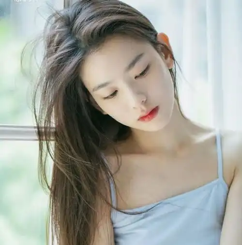 孙一宁直播没开美颜,看清了真实面貌,还好没跟王思聪在一起