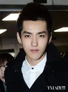 kris吴亦凡拍时尚大片静谧美男魅力挡不住90后男神帅照盘点