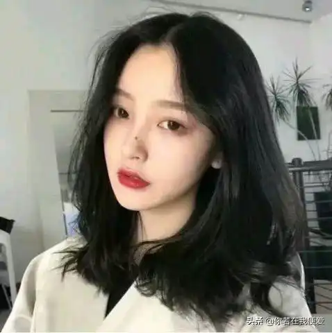 和异性聊天对方突然不回复消息,高情商的人用3句反击