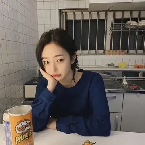 ins温柔女生头像