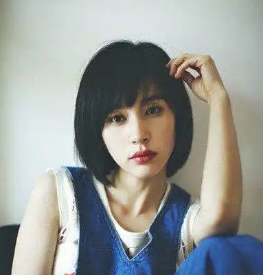 15岁赴韩成为练习生,29岁成大火演员,如今33岁仍美似少女