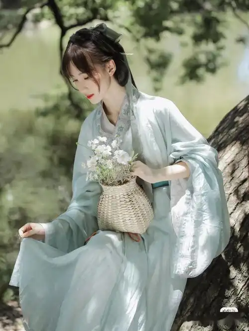 非常灵动的古风少女写真