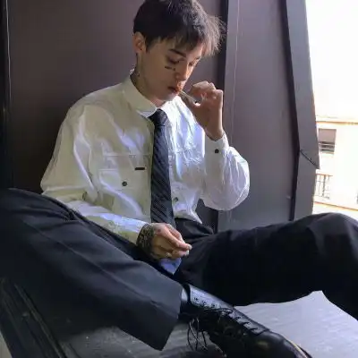 吸引女人的微信头像男
