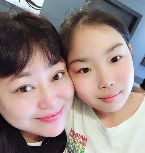 曝光行业潜规则遭封杀,今再被前夫曝出家暴,为何李菁菁总被黑