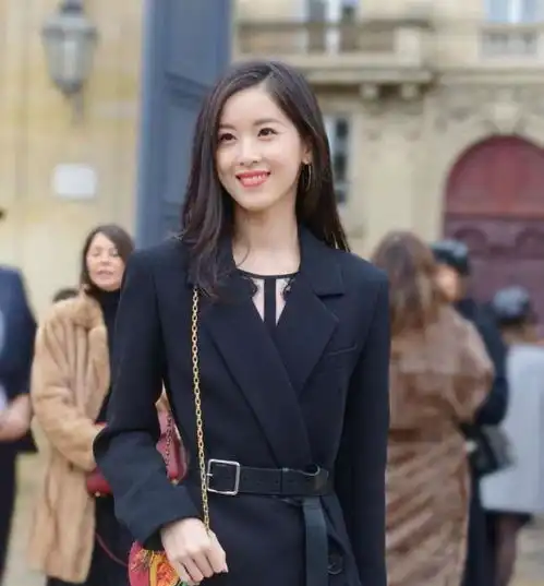 宋慧乔幸福肥王丽坤仍落败章泽天何穗中规中矩全靠气质