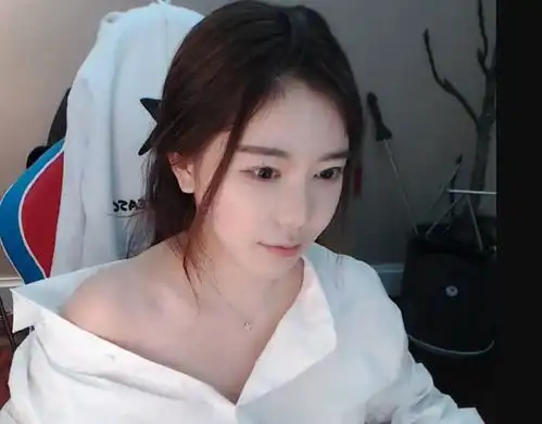 斗鱼美女主播酒店约金主,玩了两小时五子棋,网友呵呵