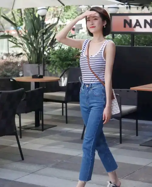 想穿出高级感很简单,简约温柔的穿搭就很好驾驭,精致又有女人味