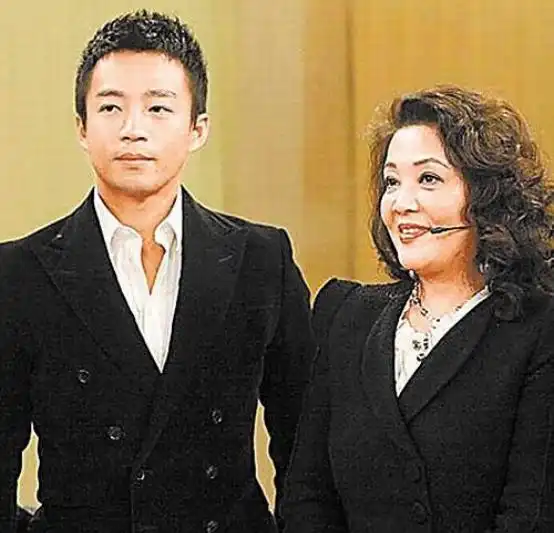 汪小菲的生猛情史,与他用钱征服的女人