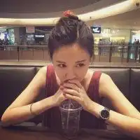 放逐自己在无尽黑夜女生头像