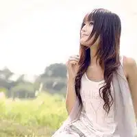 qq清纯女生含有风景的头像找出来看看