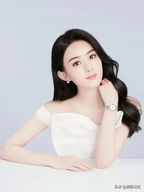 赵丽颖芙蓉如面柳如眉