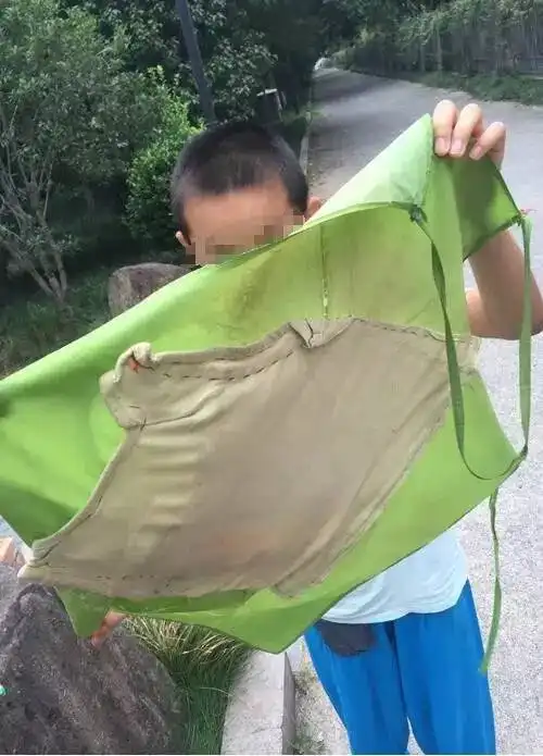 反转搬砖男孩11岁,成绩很好,爸妈已让他退学接受新教育,爷爷校长极力反对搜狐教育搜狐网