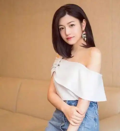 高学历女星,蔡少芬同期冠军郭蔼明嫁影帝,张钧甯法学硕士太霸气