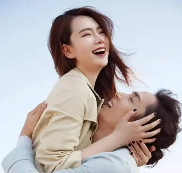 出轨瓜来了曝女星婚姻遭介入,配图指向性明显,万茜戚薇躺枪