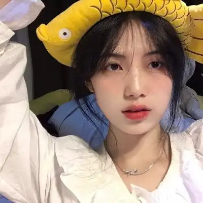 超火文艺可爱女生头像